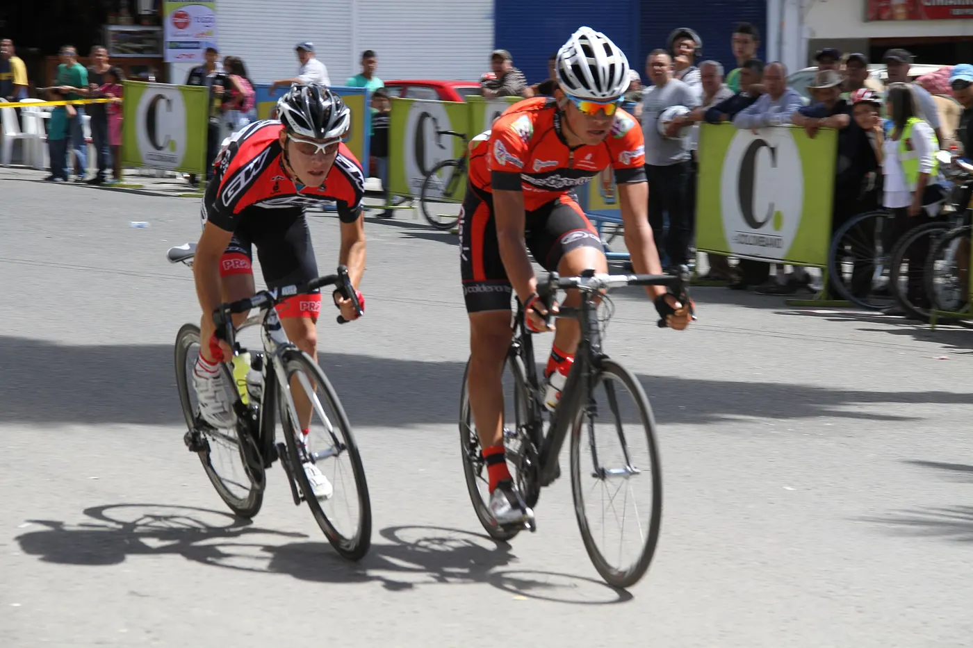 Ciclistas en la Clásica de ciclismo de El Carmen de Viboral